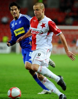 Adam Hloušek v dresu pražské Slavie.