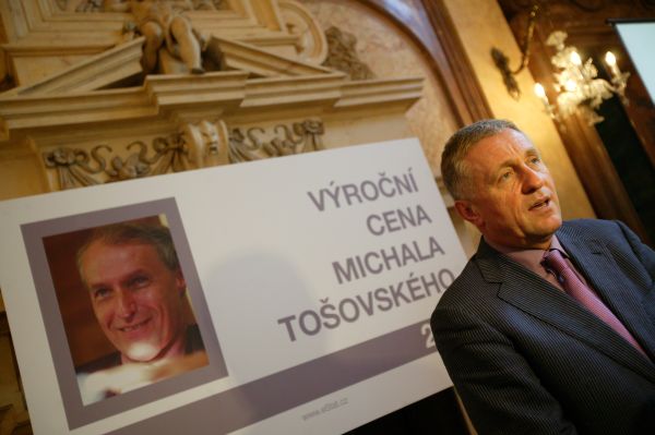 Úspěšný bojovník s byrokracií podle sdružení eStatu. Úspěšný bojovník s byrokracií podle sdružení eStatu.