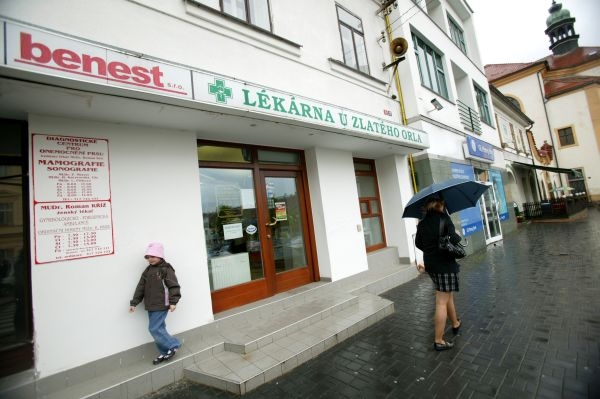 Výdej léků s pseudoefedrinem jedině na předpis, tvrdí lékárníci. 