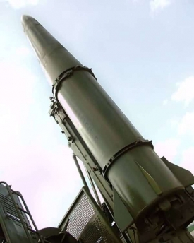 Rakety Iskander nam&iacute;řeny na z&aacute;pad. Rusk&aacute; odpověď na &scaron;t&iacute;t USA.
