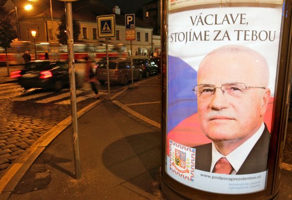 Poutače s prezidentem Klausem mají vyjádřit podporu idejím hlavy státu