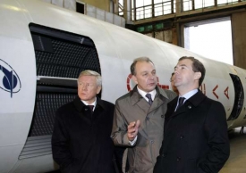 Medveděv v ruské kosmické agentuře (říjen 2009).