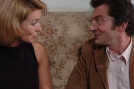 Vilma Cibulkov&aacute; a Ondřej Vetch&yacute; ve filmu Zemsk&yacute; r&aacute;j to napohled.