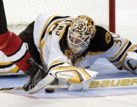 Tim Thomas z Bostonu.