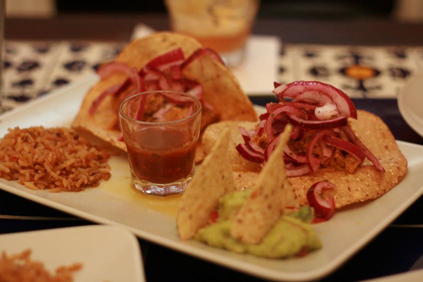 Tostadas de cochinita.