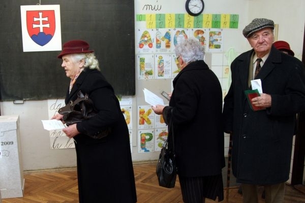 Vystoupení českých umělců mělo porušit zákaz propagace kandidátů. 