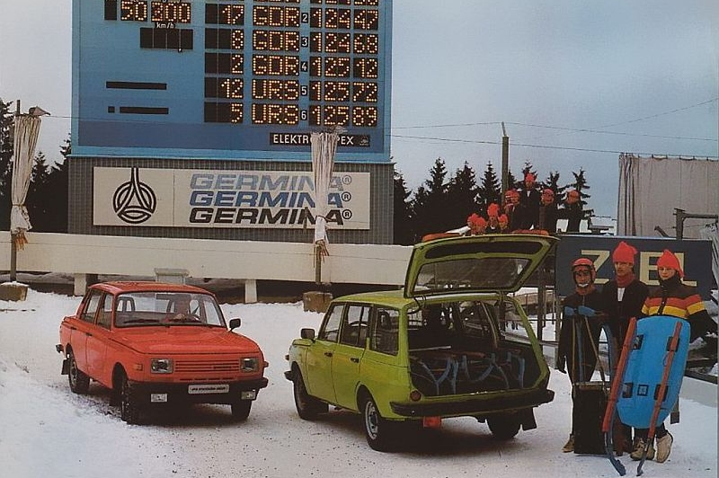 Socialistický sen: Wartburg 353 buď jako sedan, nebo kombi. 