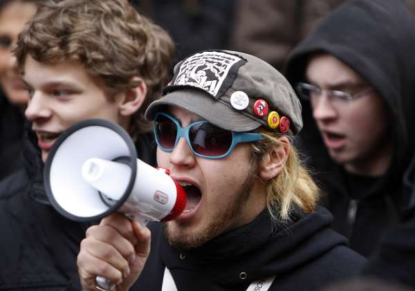 Protesty studentů v 35 německých městech.