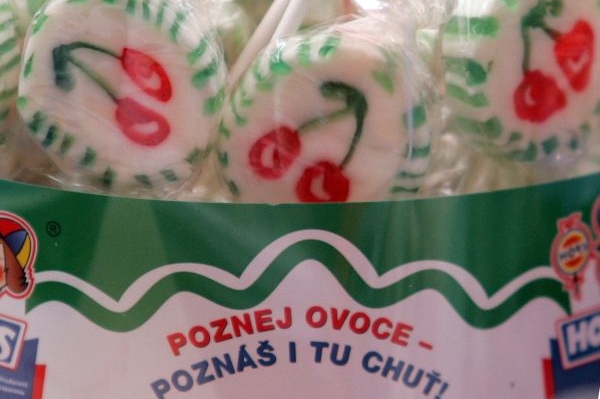 Dvacet let po revoluci si komunisti v preferencích polepšili. 