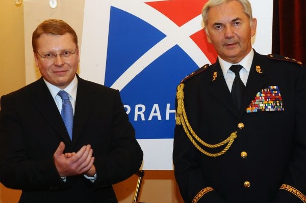 Pro odvolání Petra Hejmy (vlevo) se vyslovili i jeho kolegové z ODS. 