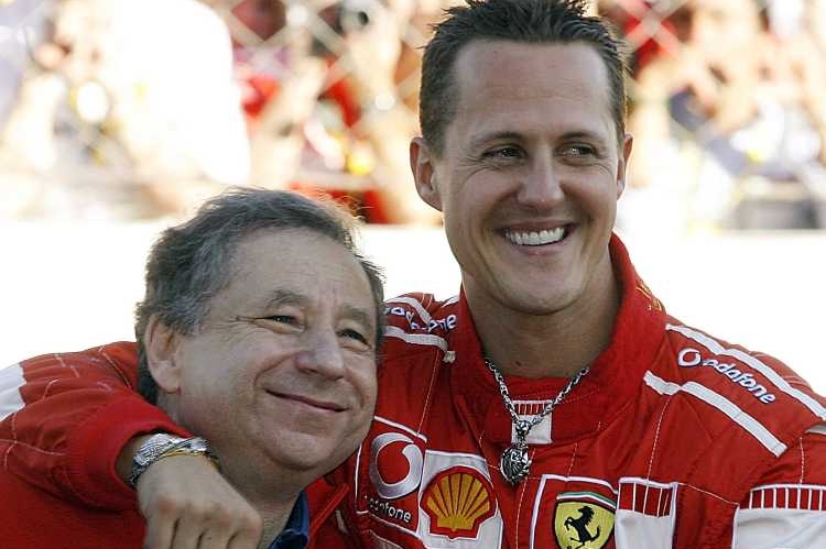 Legenda formule 1 Michael Schumacher (vpravo).