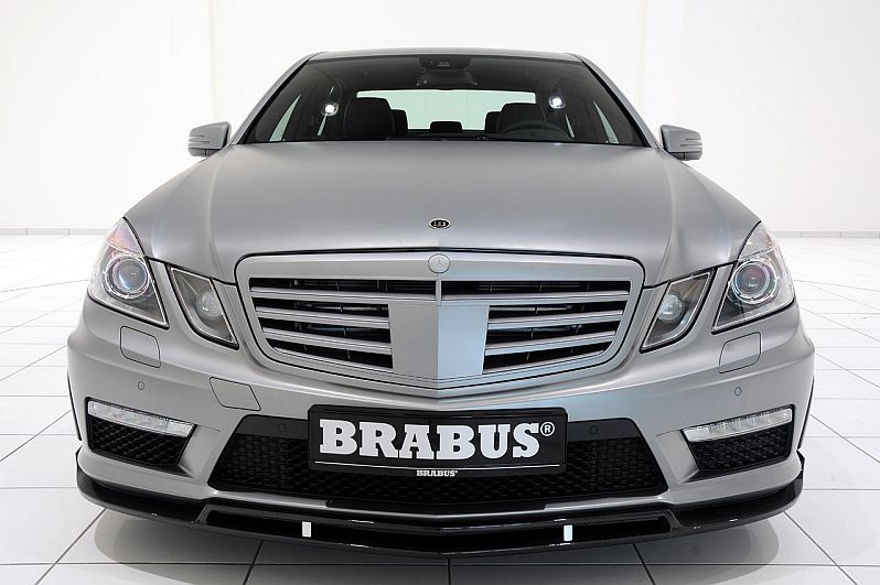 Brabus nabízí zvýšení výkonu pro sedan i kombi.