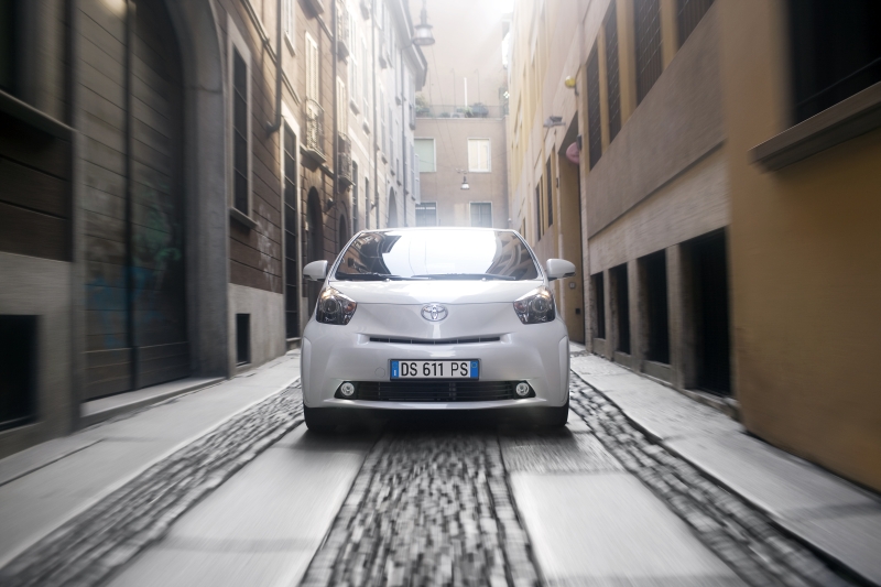 Toyota iQ