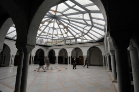 Stavět další minarety? Ne, řekli Švýcaři v referendu.
