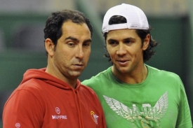 Verdasco a kapitán Španělů Alberto Costa. Verdasco a kapitán Španělů Alberto Costa.