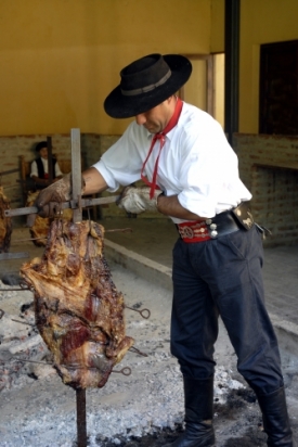 Průměrný Argentinec sní úctyhodných 70 kg masa za rok. Průměrný Argentinec sní úctyhodných 70 kg masa za rok.