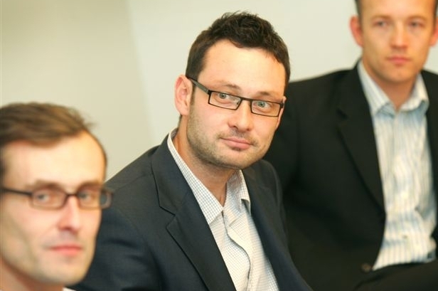 Pavel Mucha (na archivním snímku vlevo).