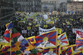 V Kodani se sešly desetitisíce manifestujících lidí.