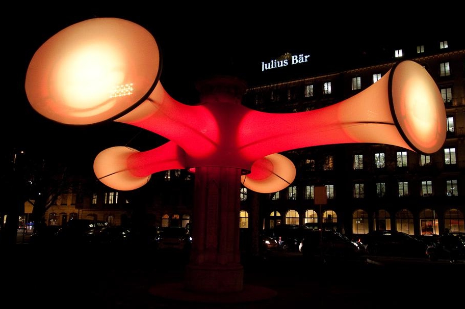 Světelná tuba od designéra Marca Hemmerlinga.