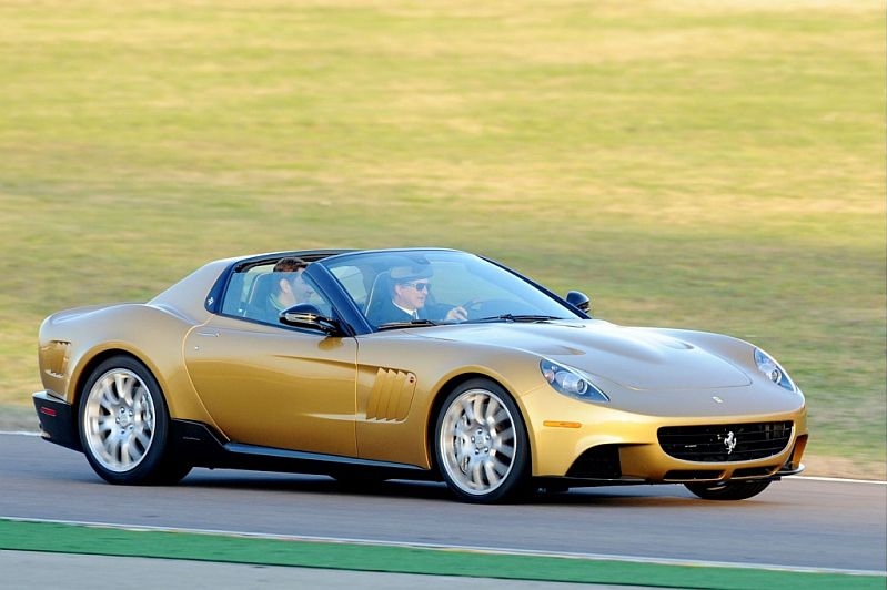 Ferrari P540 Superfast Aperta vzniklo pouze v jediném exempláři.