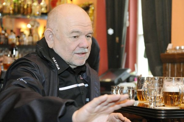Šestinásobný vítěz Dakaru Karel Loprais.