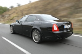 Na silnici je Quattroporte Sport GT S překvapivě agilní.