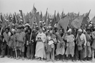 350 tisíc marockých dobrovolníků obsazuje 1975 Západní Saharu.