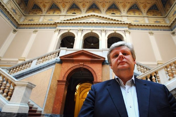Ministerstvo se u Darjanina (na snímku) obává střetu zájmů.
