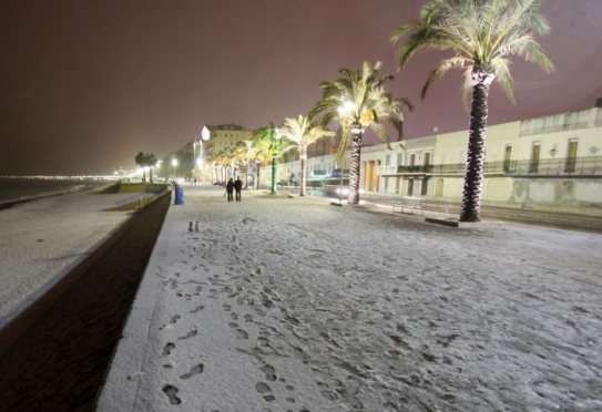 Promenáda v Nice na francouzské Riviéře.