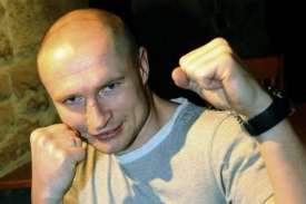 Boxer Lukáš Konečný v civilu. Boxer Lukáš Konečný v civilu.