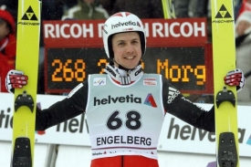 Vítězný Švýcar Simon Ammann. Vítězný Švýcar Simon Ammann.