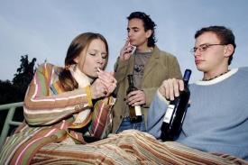 Alkohol, vánoční zabiják. Alkohol, vánoční zabiják.