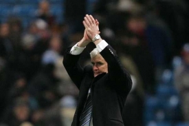 Již bývalý manažer Manchesteru City Mark Hughes.