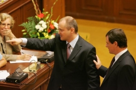Hejtmani Michal Hašek a Davíd Rath.