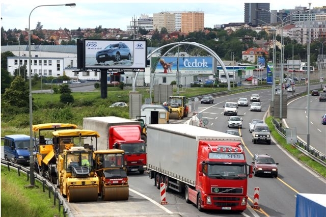 Dopravu v Praze čekají další změny. Pomůžou?