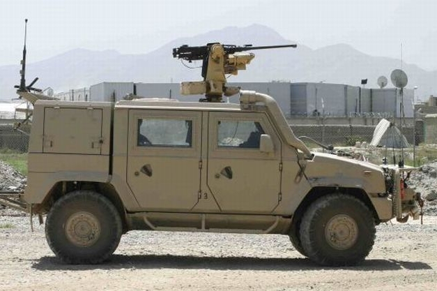Lehké obrněné vozidlo Iveco v Afghánistánu.