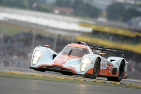 Tomáš Enge ve speciálu Lola-Aston Martin v Le Mans.