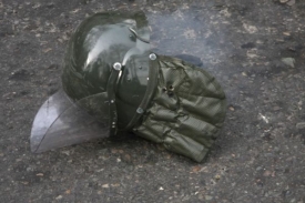 Při demonstracích došlo k řadě střetů mezi demonstranty a policií.