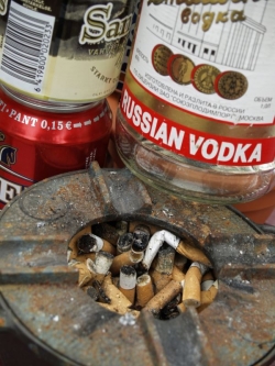 Vodka, pivo i cigarety v novém roce podraží.