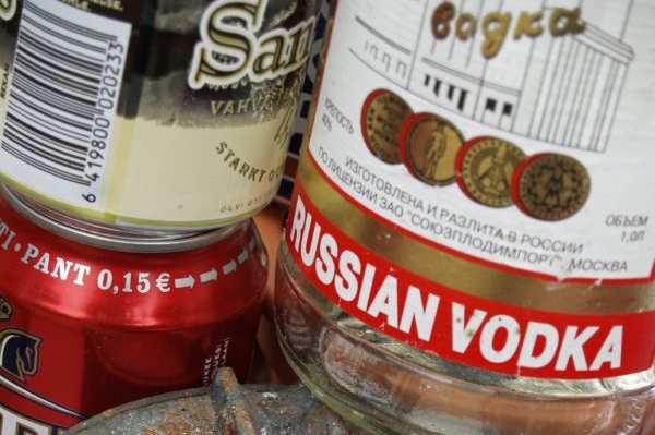 Vodka, pivo i cigarety v novém roce podraží.