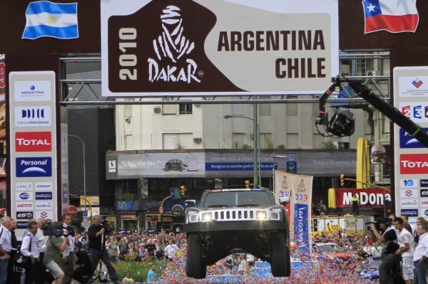 Start Rallye Dakar v Buenos Aires (ilustrační foto). Start Rallye Dakar v Buenos Aires (ilustrační foto).