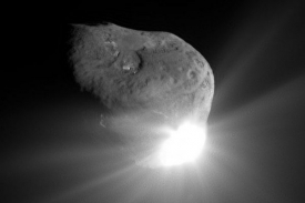 Některé planetky mohou v budoucnu ohrozit Zemi.