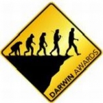Cena je pojmenována po otci evoluční teorie Charlesu Darwinovi.