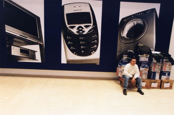 Řětězec Electro World vstoupil na český trh v roce 2002.