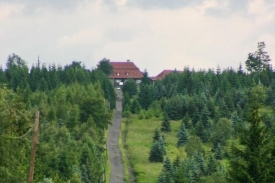 Z&aacute;mek Lichtenwald je v dezol&aacute;tn&iacute;m stavu. Pomůže mu pořad ČT?
