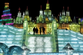 Paláce z ledu.