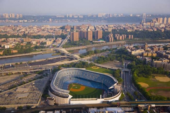 Za sebou na snímku: Bronx - Harlem - Manhattan.