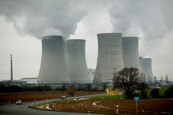 Jeden ze čtyř bloků půl dne neběžel, škoda za osm milionů. Jeden ze čtyř bloků půl dne neběžel, škoda za osm milionů.