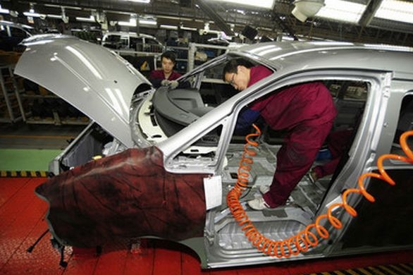 Čína se loni stala největším automobilovým trhem na světě.