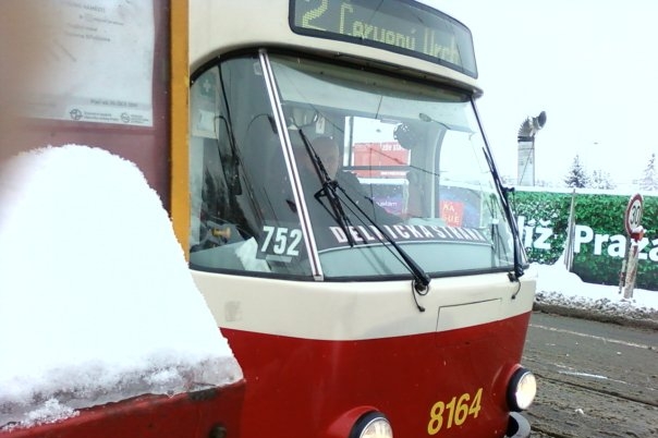 Řidič pražské tramvaje přijde nejspíše o práci.